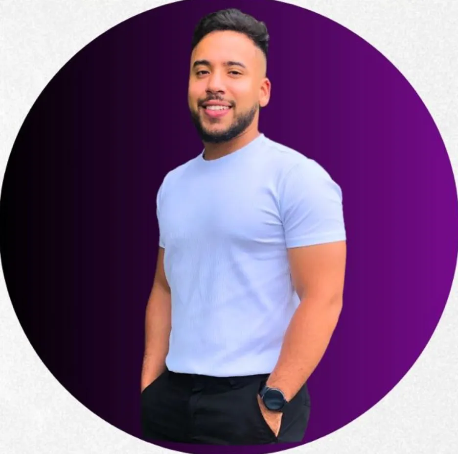 Retrato de Robson, Gestor de Tráfego Operacional focado em alta performance na agência Código Digital